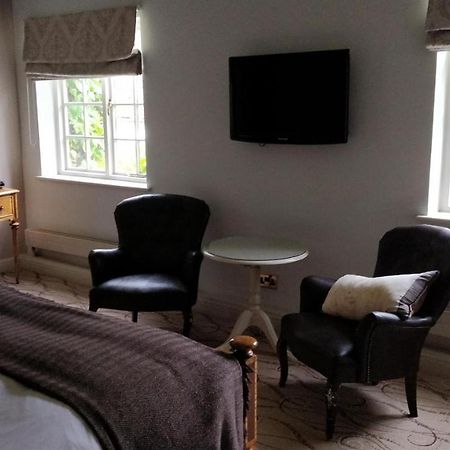 The Spread Eagle Hotel Thame Bagian luar foto