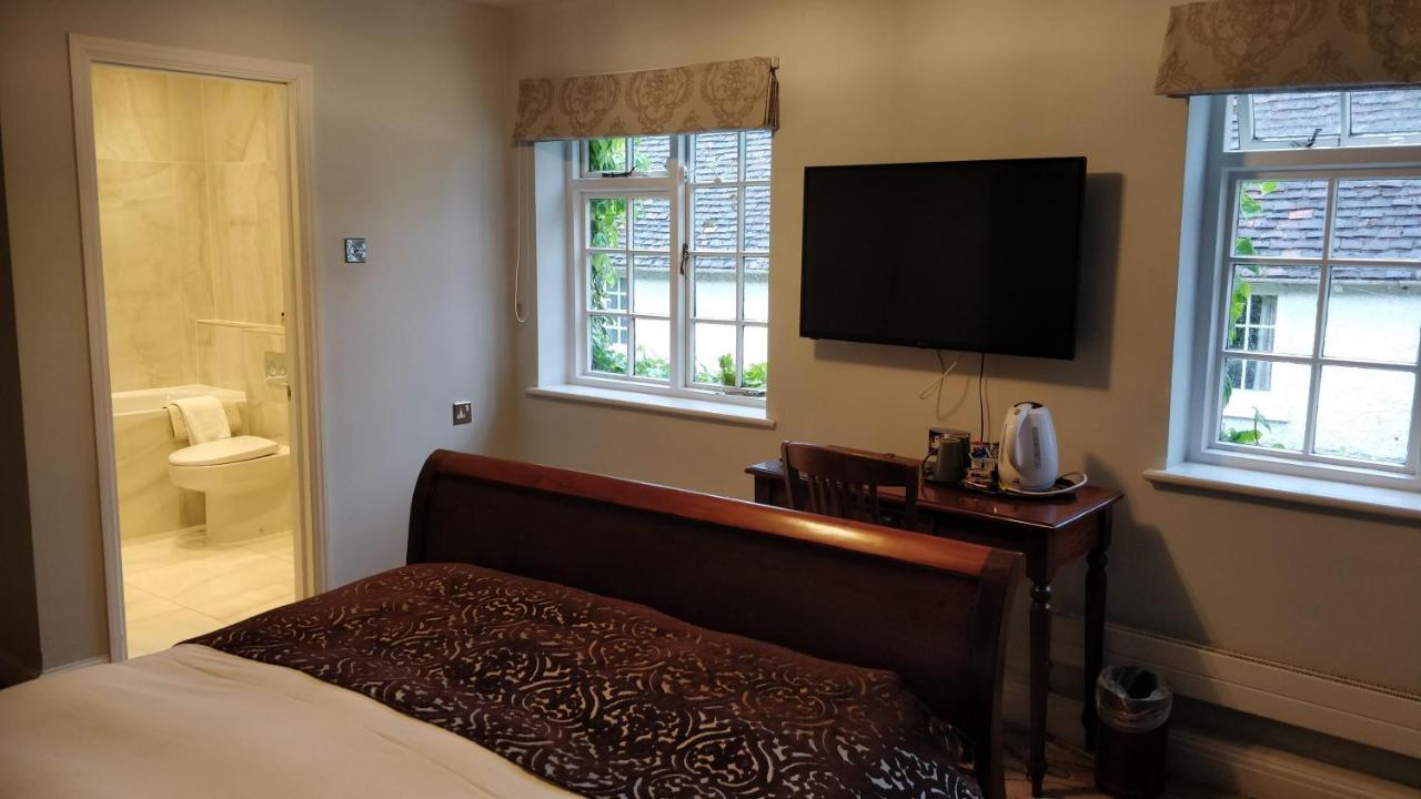 The Spread Eagle Hotel Thame Bagian luar foto