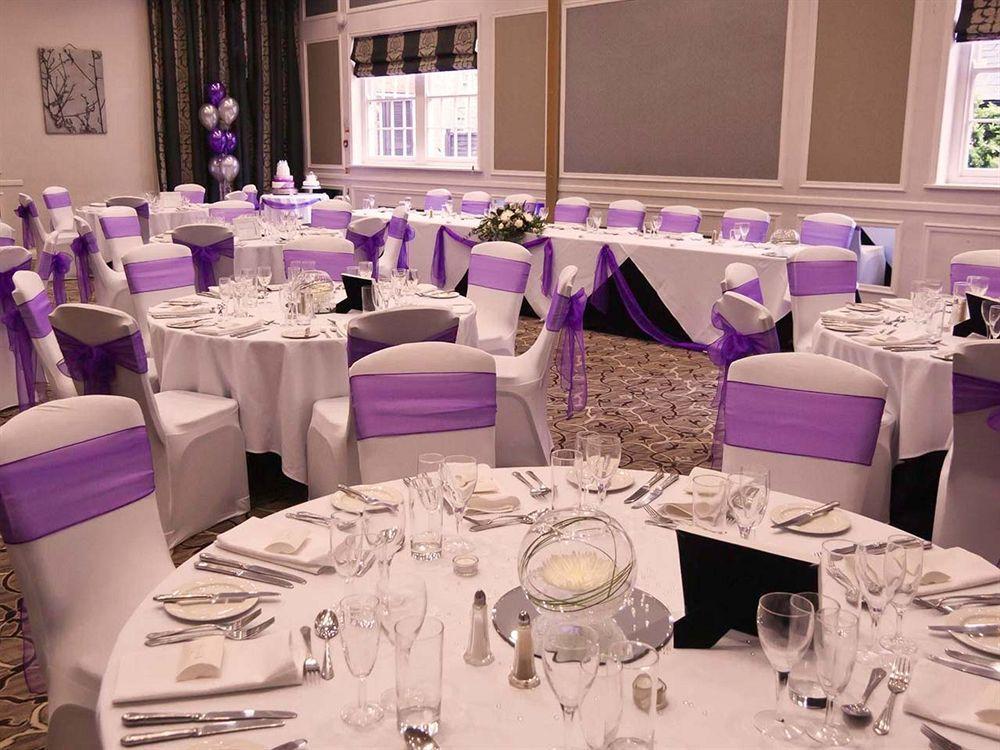 The Spread Eagle Hotel Thame Bagian luar foto