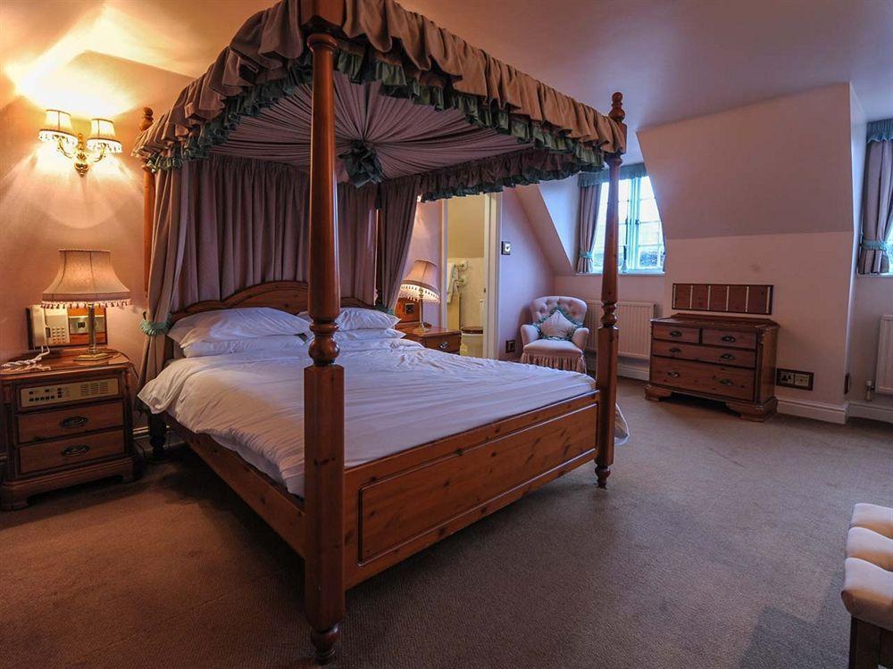 The Spread Eagle Hotel Thame Bagian luar foto
