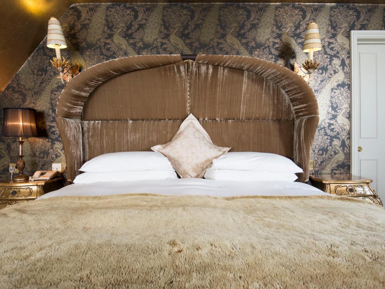 The Spread Eagle Hotel Thame Bagian luar foto