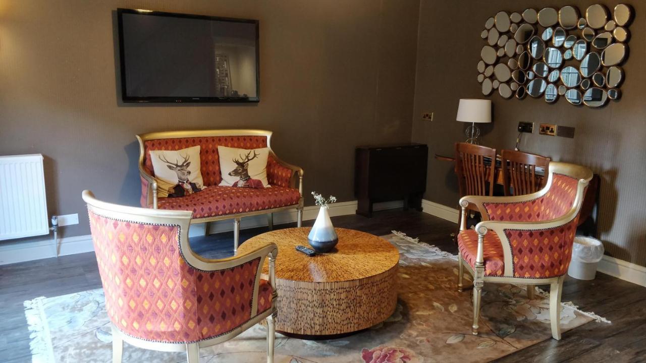 The Spread Eagle Hotel Thame Bagian luar foto